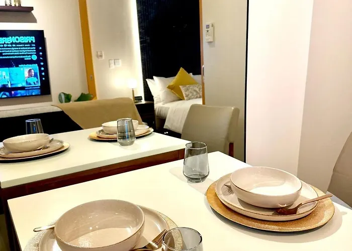 Apartment Netflix And Chill Cozy Unit Bgc