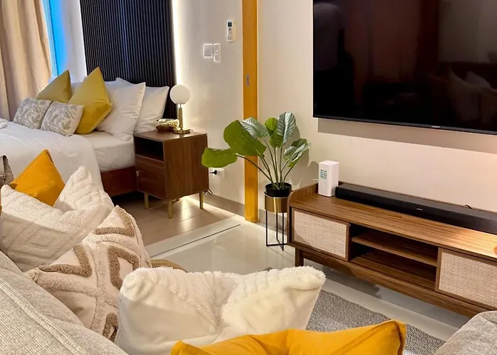 Apartment Netflix And Chill Cozy Unit Bgc Manila